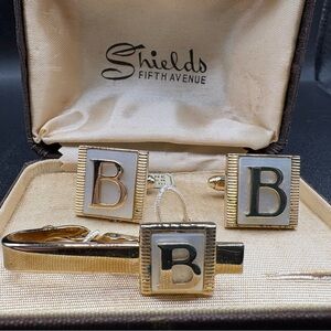 “B” Cufflinks Set